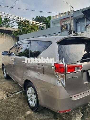 Toyota Innova 2017 Số sàn màu Đồng ánh kim. 1 Chủ.