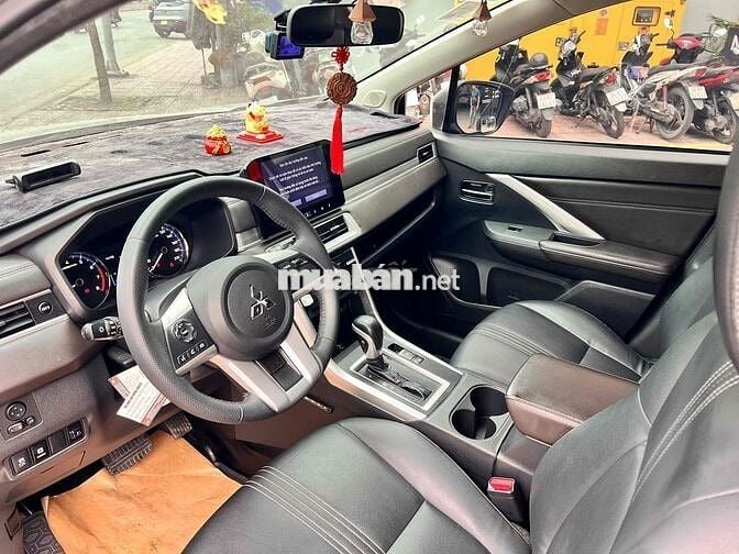 👉Mitsubishi Xpander Pre 2024