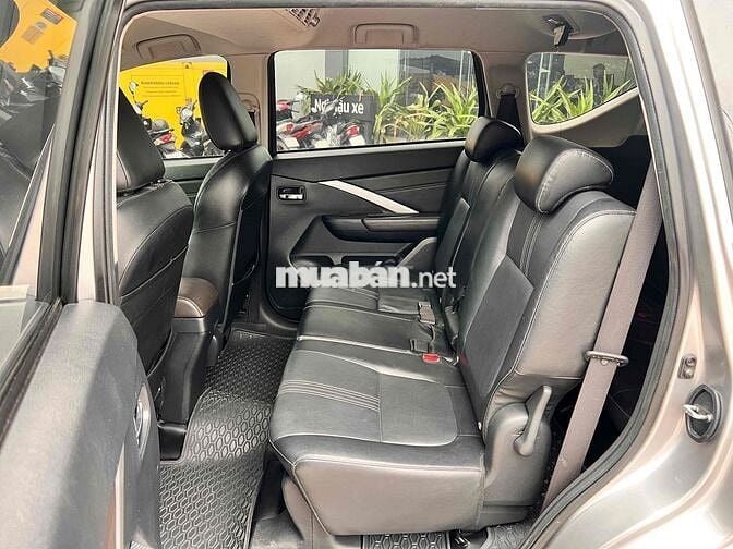 👉Mitsubishi Xpander Pre 2024