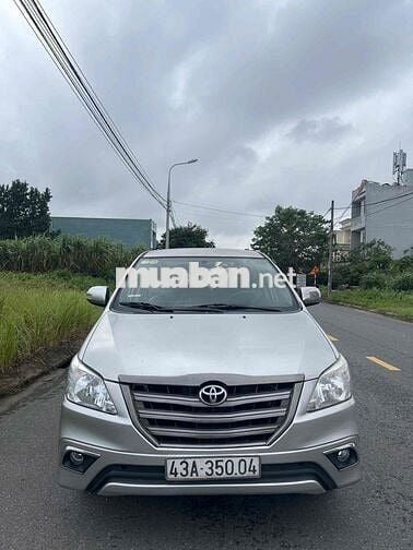 Toyota Innova 2015