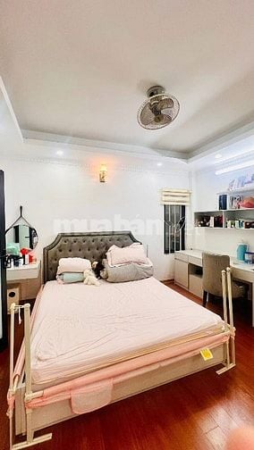 BÁN NHÀ PHỐ KIM GIANG, Ô TÔ ĐỖ CỬA, 55M. GIÁ 10 TỶ. LH 0988961792