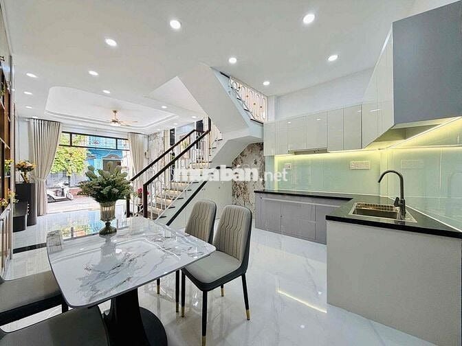 SIÊU PHẨM HXH  TRUNG TÂM QUANG TRUNG  P10 GÒ VẤP