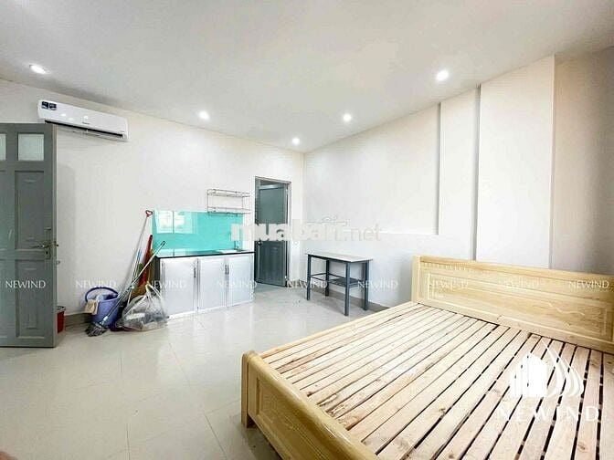 Chính chủ cho thuê phòng cửa sổ trời cạnh Lotte Mart có thang máy