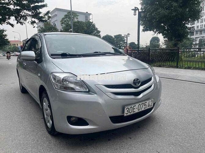 cần bán xe yaris 2007 nhập nhật lăn bánh 2011