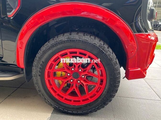 Ford Everest 2025 Titanium Plus 2.0L 4x4 AT