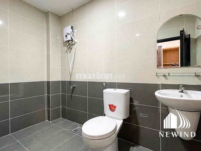 Chính chủ cho thuê phòng cửa sổ trời cạnh Lotte Mart có thang máy