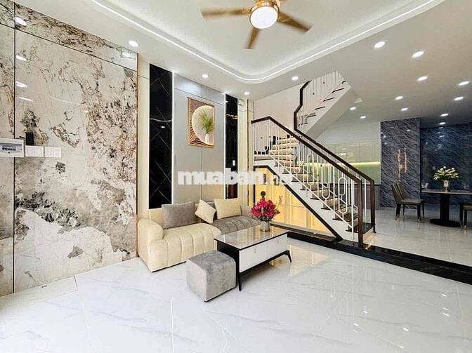 SIÊU PHẨM HXH  TRUNG TÂM QUANG TRUNG  P10 GÒ VẤP