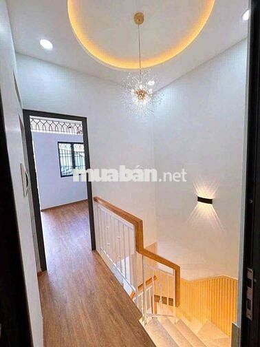 NHÀ NGUYÊN CĂN MỚI XÂY 100% - MẶT TIỀN ĐƯỜNG - NGÃ TƯ HÀNG XANH