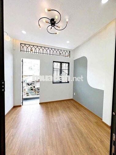 NHÀ NGUYÊN CĂN MỚI XÂY 100% - MẶT TIỀN ĐƯỜNG - NGÃ TƯ HÀNG XANH