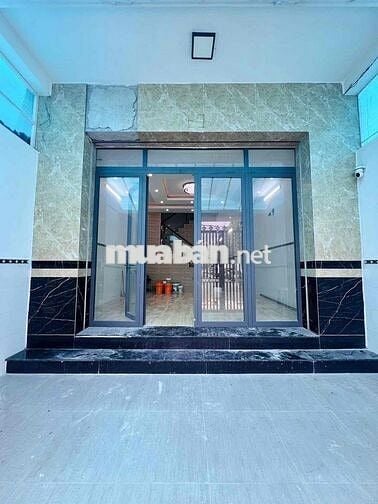 Nhà mới 2 lầu 4 phòng KDC Hồng Loan