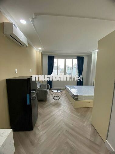 CĂN STUDIO CỬA SỔ LỚN - FULL NỘI THẤT - THANG MÁY -  SÁT CẦU BÔNG Q1