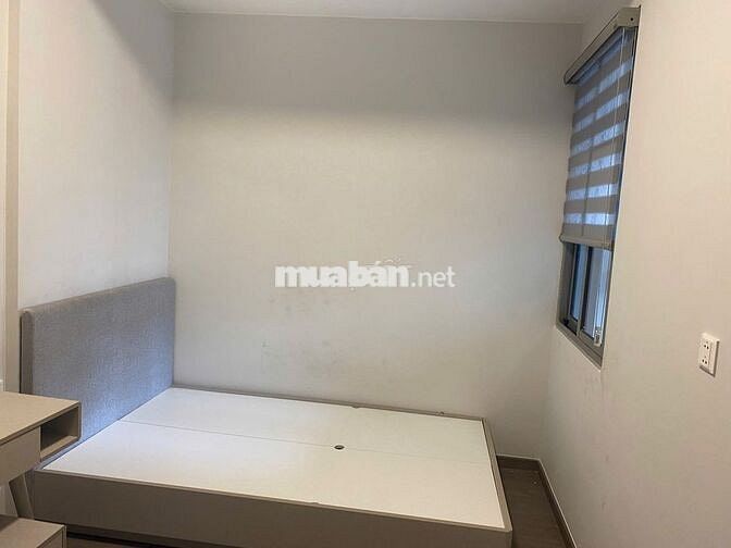 Cho thuê West Gate 7tr/tháng căn 2pn 2wc: máy lạnh, gường, tủ cơ bản
