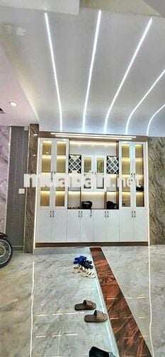 NHÀ ĐẸP MỚI TRỆT, LỬNG, 3 LẦU, 4PN, FULL NỘI THẤT