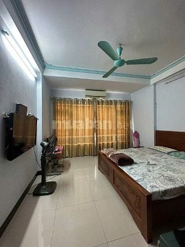 Bán gấp nhà liên kề Kiến Hưng, nhà vuông vắn, sổ đổ sẵn sàng giao ịch