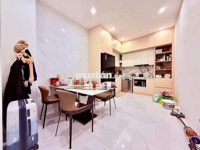 Không gian sống đầy đủ tiện ích tại Đống Đa – 41m – 8.8 tỷ