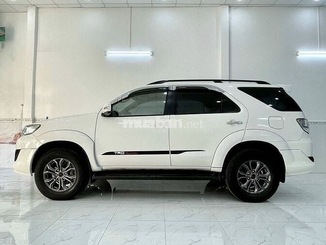Toyota Fortuner model 2015 TRD Sportivo Trắng