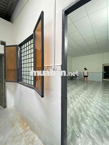 Cho thuê nhà 5x18m gần cây xăng 61 đường Phan Văn Hớn