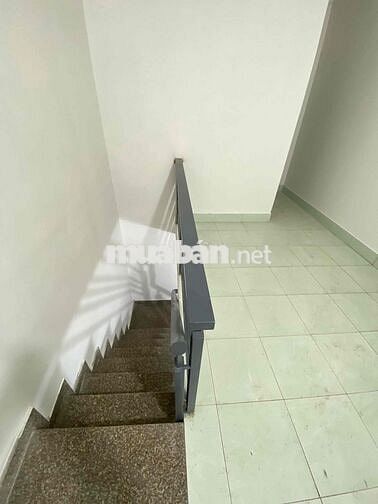 Cho thuê nhà 5x18m gần cây xăng 61 đường Phan Văn Hớn