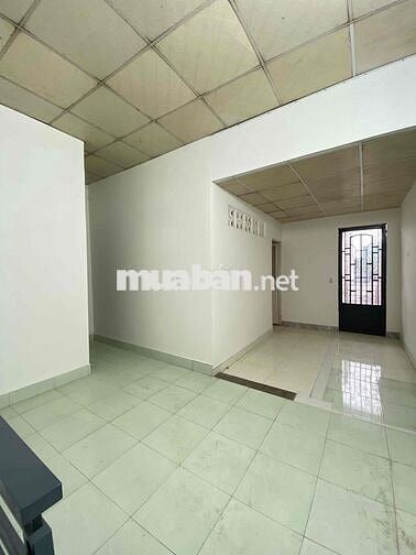 Cho thuê nhà 5x18m gần cây xăng 61 đường Phan Văn Hớn