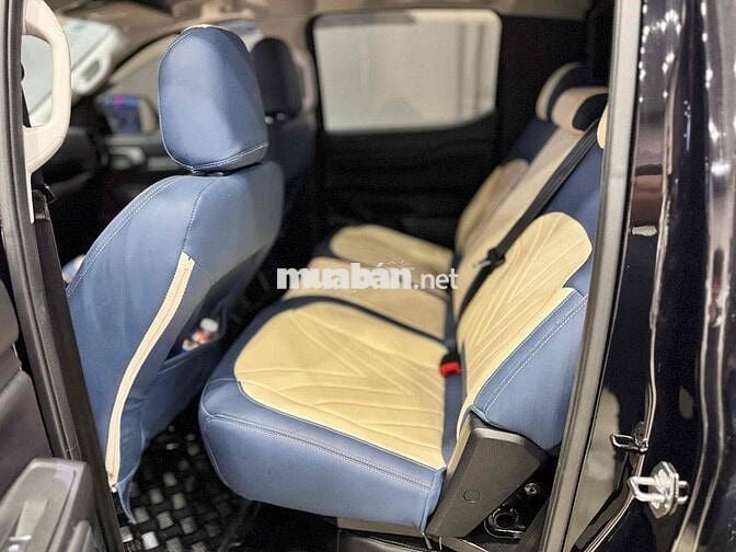 Ford Ranger XLS 2025 AT - 3.988 km - thương lượng