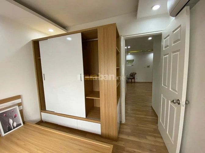 70M2 CĂN HỘ NẰM KHU NHÀ Ở BA HÀNG B NGÕ 296 LĨNH NAM 