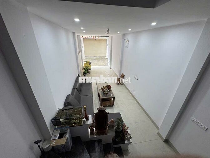 Gấp! Bán Định Công, Giá 11.5 tỉ, 50 m2, nhà 4 tầng mới, Ngõ ô tô tránh