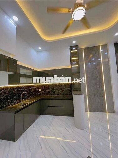 Nhà hẽm 99 Lê Hồng Phong 1 trệt 1 Lầu 1 tum 4,2x25m full nội thất