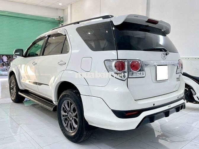 Toyota Fortuner model 2015 TRD Sportivo Trắng