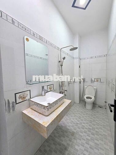 NHÀ PHỐ LỚN TẠI TRUNG TÂM PHÚ LỢI THỦ DẦU MỘT - 90M2, CHỈ 1 TỶ 2!