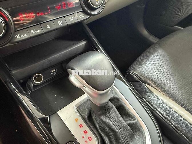 Kia K3 2022 1.6 Luxury một chủ - 170 triệu nhận xe