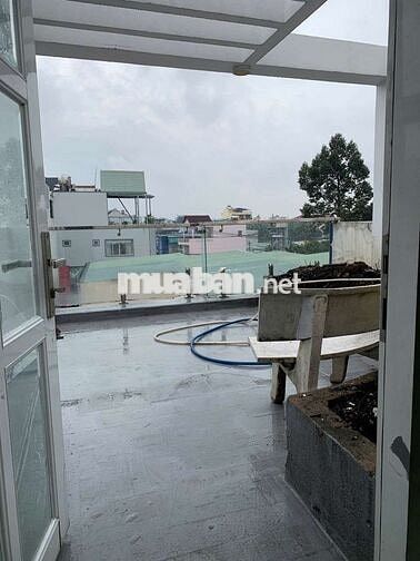 NHÀ 1TRỆT 3LẦU 4X17M 4PN 5WC HẺM OTO ĐỐI DIỆN SÂN BÓNG ĐƯỜNG SỐ 8 LX