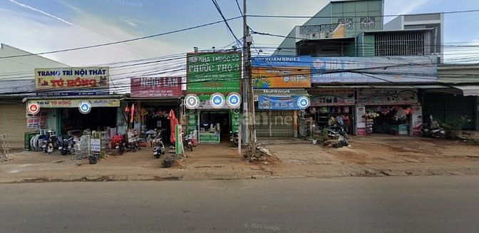 **🏠 BÁN NHÀ MẶT TIỀN – NGAY NGÃ TƯ BIỂN HỒ