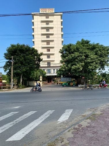 BÁN KHÁCH SẠN 3 SAO 11 TẦNG Và TÒA DỊCH VỤ 6 TẦNG tại TP VINH, NGHỆ AN