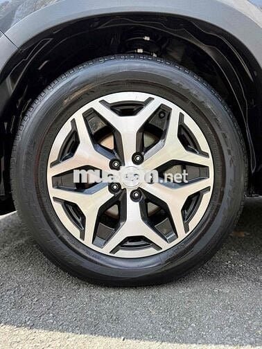 Subaru Forester 2.0 iL ES chuẩn