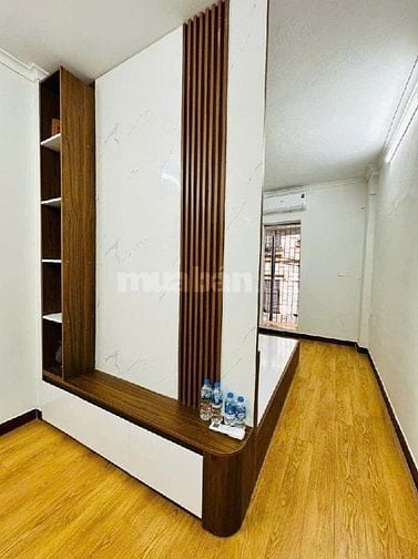 - Bán căn hộ PENHUOSE Hồng Mai, Hai Bà Trưng, Siêu rẻ, 25m2, 3.35 tỷ 
