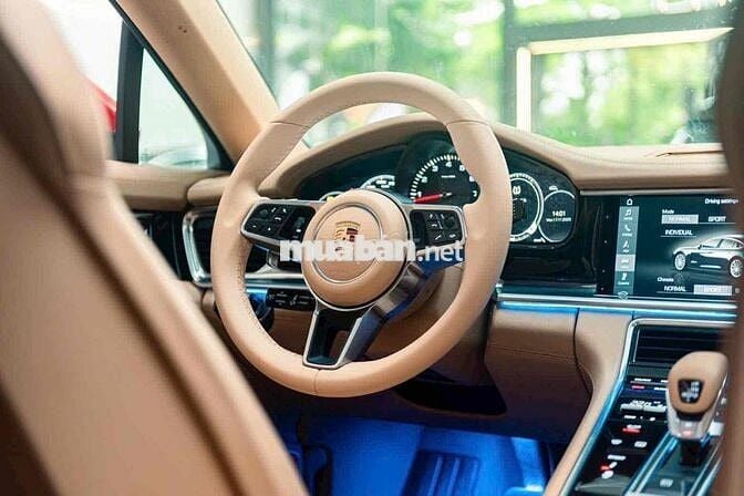 LONG ANH AUTO về Porsche Panamera model 2018