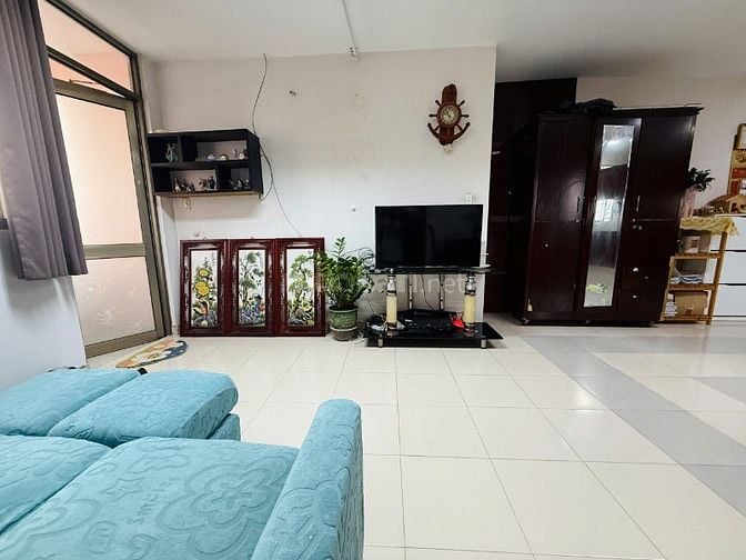 Căn hộ  rộng 99m2, 2p ngủ,Nội thất, Võ thị Sáu, Q3 giá 11,5tr/th