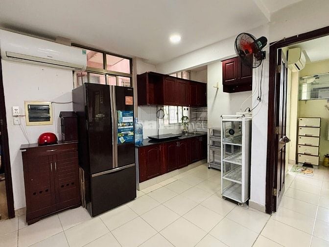 Căn hộ  rộng 99m2, 2p ngủ,Nội thất, Võ thị Sáu, Q3 giá 11,5tr/th