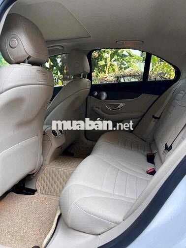 Toyota Hà Đông bán Mercedes C300 AMG 2019 - 3,5vkm