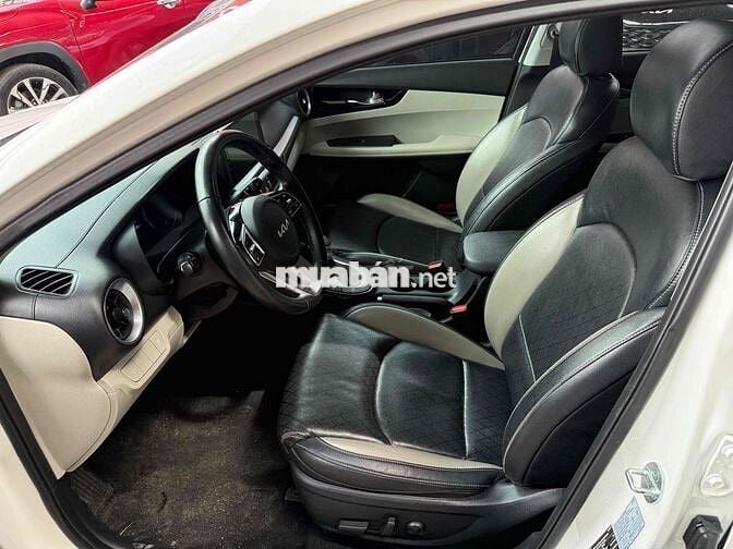 Kia K3 2022 1.6 Luxury một chủ - 170 triệu nhận xe