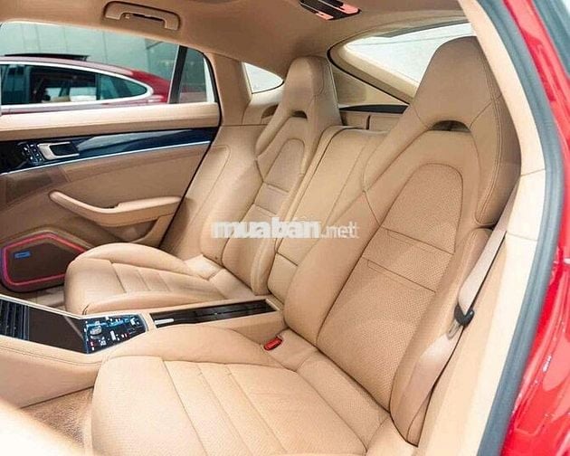 LONG ANH AUTO về Porsche Panamera model 2018