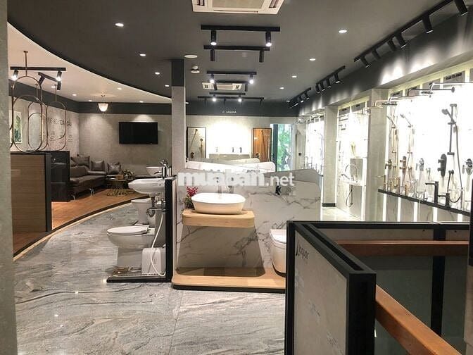 CHO THUÊ SHOWROOM MẶT TIỀN LÝ THƯỜNG KIỆT  – 800M² – SÂN THƯỢNG – 4 WC