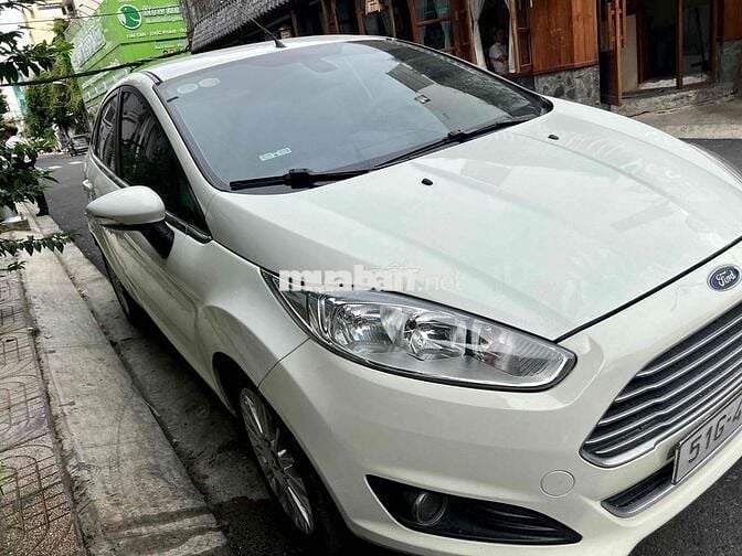 Ford Fiesta 2015 - 62000 km