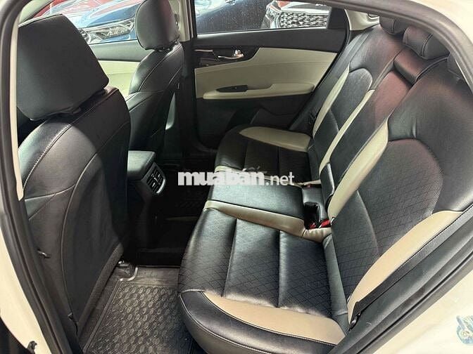 Kia K3 2022 1.6 Luxury một chủ - 170 triệu nhận xe