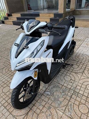 Xe chính chủ. Anh em quan tâm giá thương lượng