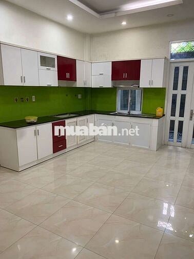 NHÀ 1TRỆT 3LẦU 4X17M 4PN 5WC HẺM OTO ĐỐI DIỆN SÂN BÓNG ĐƯỜNG SỐ 8 LX