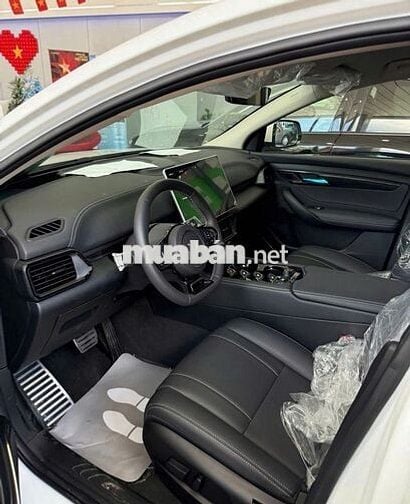 Vinfast VF8 Eco 2022 Trắng Siêu Lướt