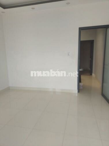 Nhà 1 lầu 2 PN gần dự án an sương 4x14m giá 4ty4 còn bớt