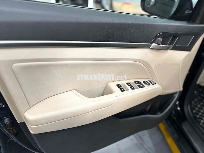 Hyundai Elantra 2022 1.6 AT Đen 36.000km