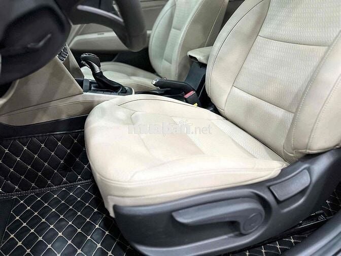 Hyundai Elantra 2022 1.6 AT Đen 36.000km